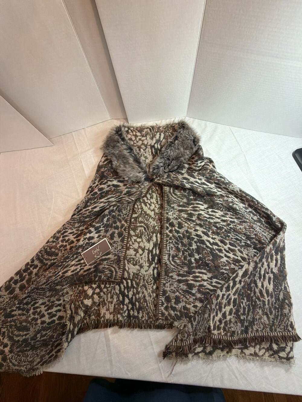 Eyeful Color Your World Leopard Print Shawl Poncho Wrap with Faux Fur Trim
